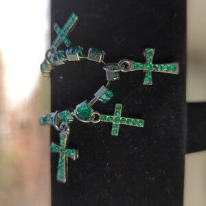 🍀 Vintage Silvertone Bracelet 5 emerald chain crosses lobster clasp extens…